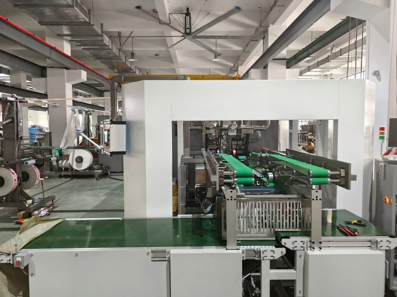 Machine de fabrication de sacs à valve FK008 : redéfinir la norme pour une fabrication de sacs efficace et précise